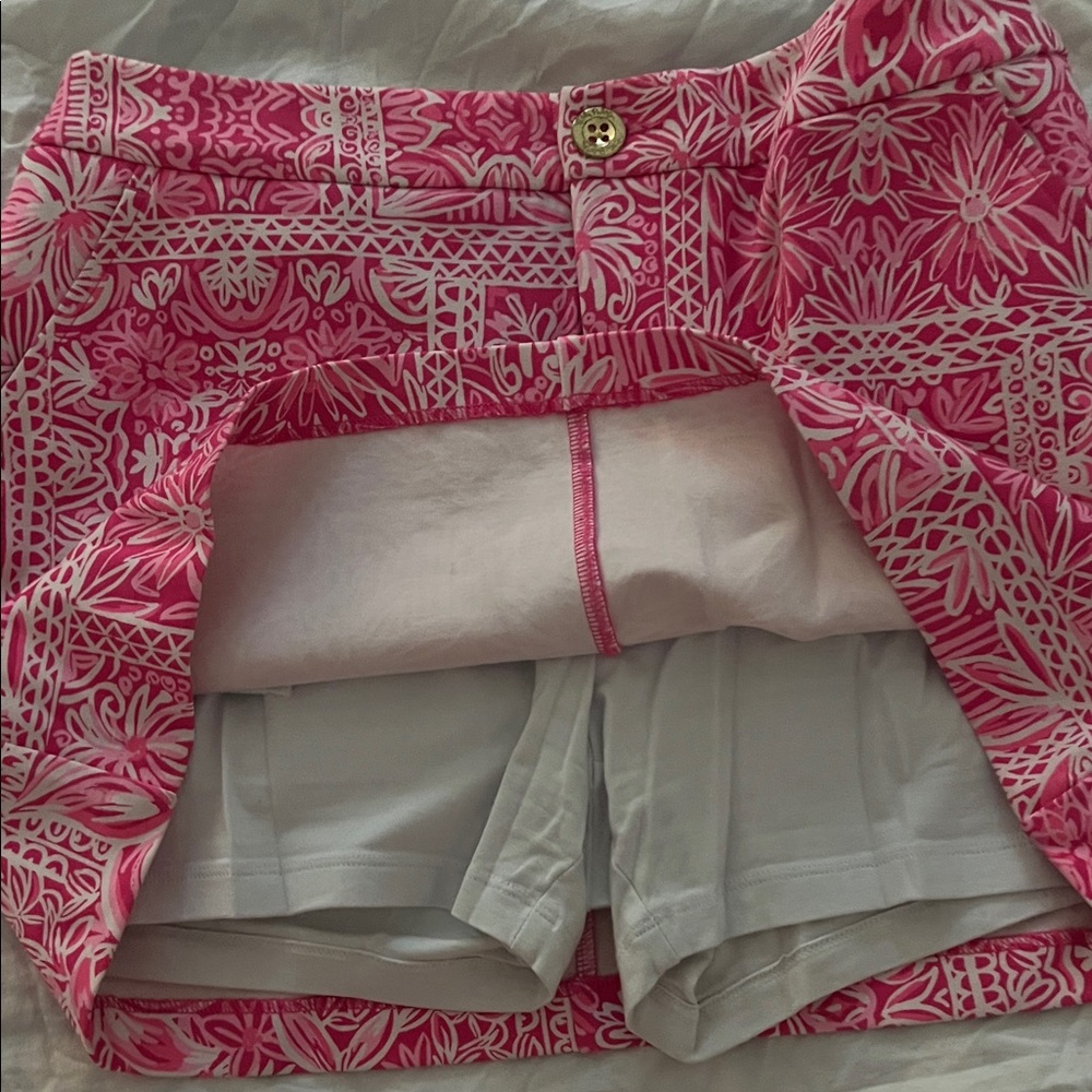 Lilly Pulitzer Pink and White Patterned Mini Skort - Picture 5 of 8